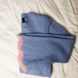 knitted long bell sleeve with pink trimming